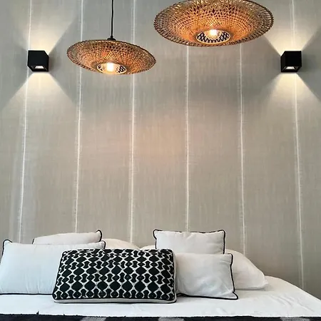 Apartment Luxury Decorated Studio, On Trendy Harbor Port Lympia, Close To Old Town, And Tramway